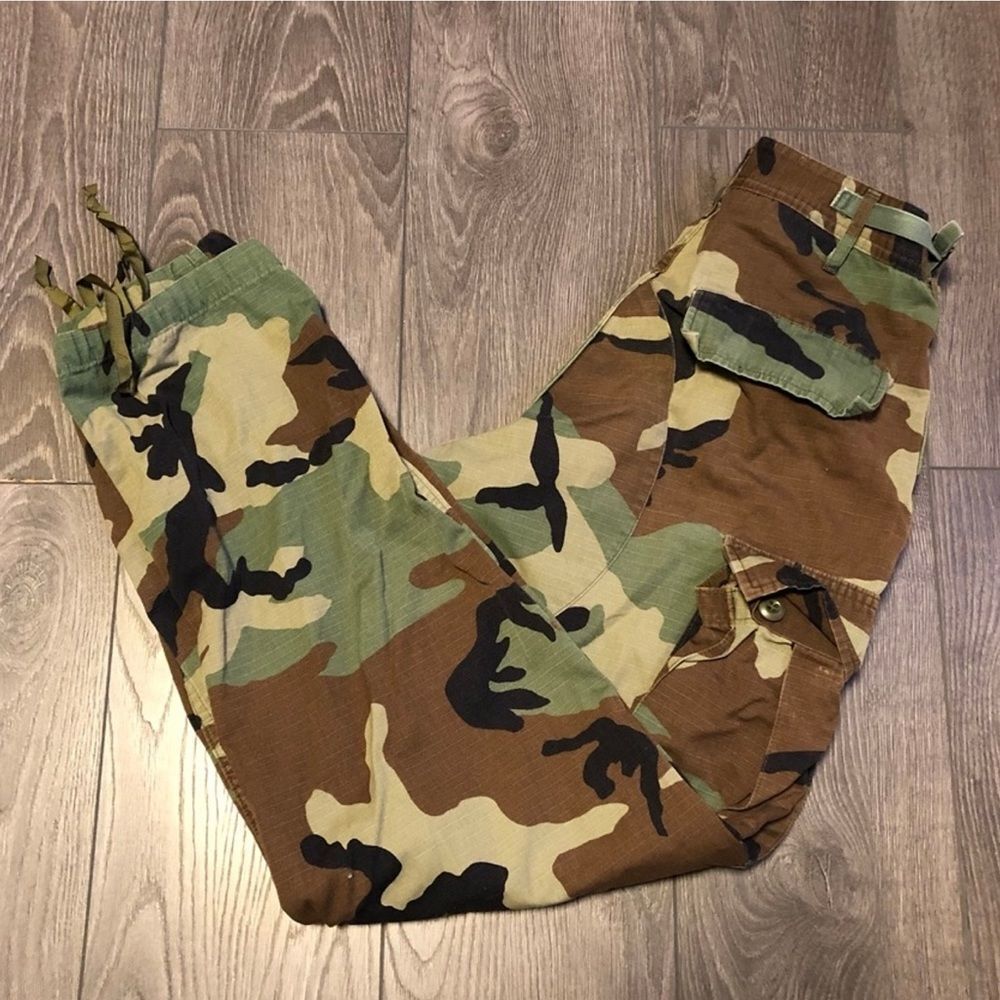 Hype x Military x Vintage camo pant 30” x 32” length